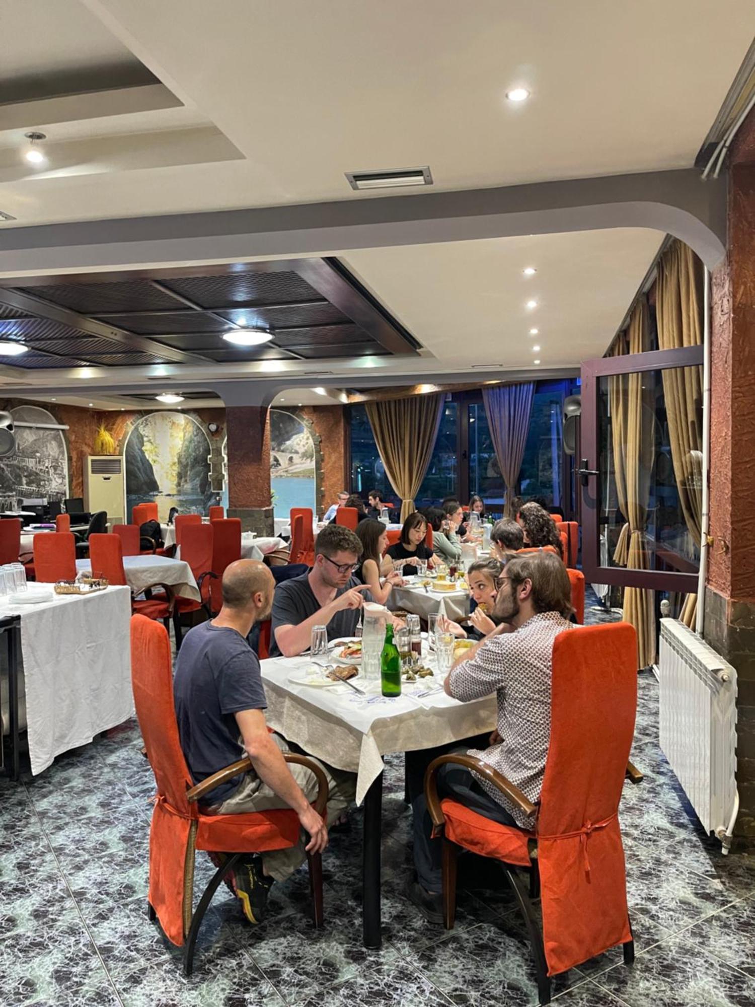 Përmet Ramis Hotel & Outdoor Sports Center מראה חיצוני תמונה