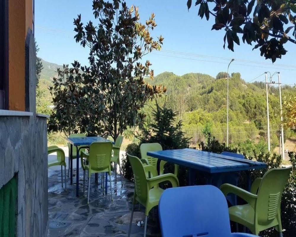 Përmet Ramis Hotel & Outdoor Sports Center מראה חיצוני תמונה